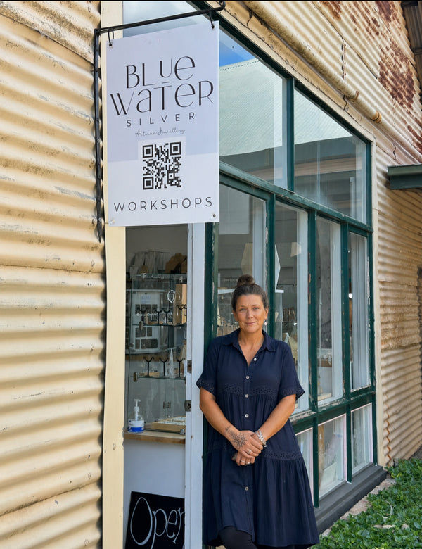 Emily Crawford artisan at Bendigo Pottery