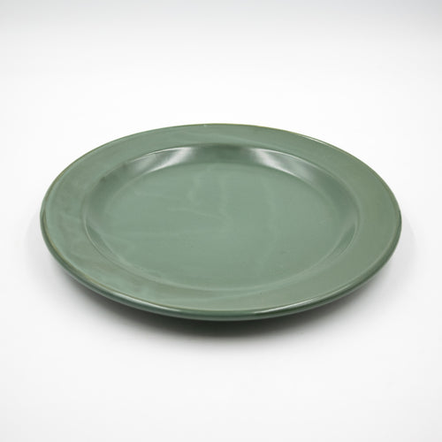 Classic Plate - Colour retired for this item