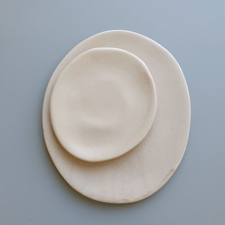 Organic Oval Plate 23cm